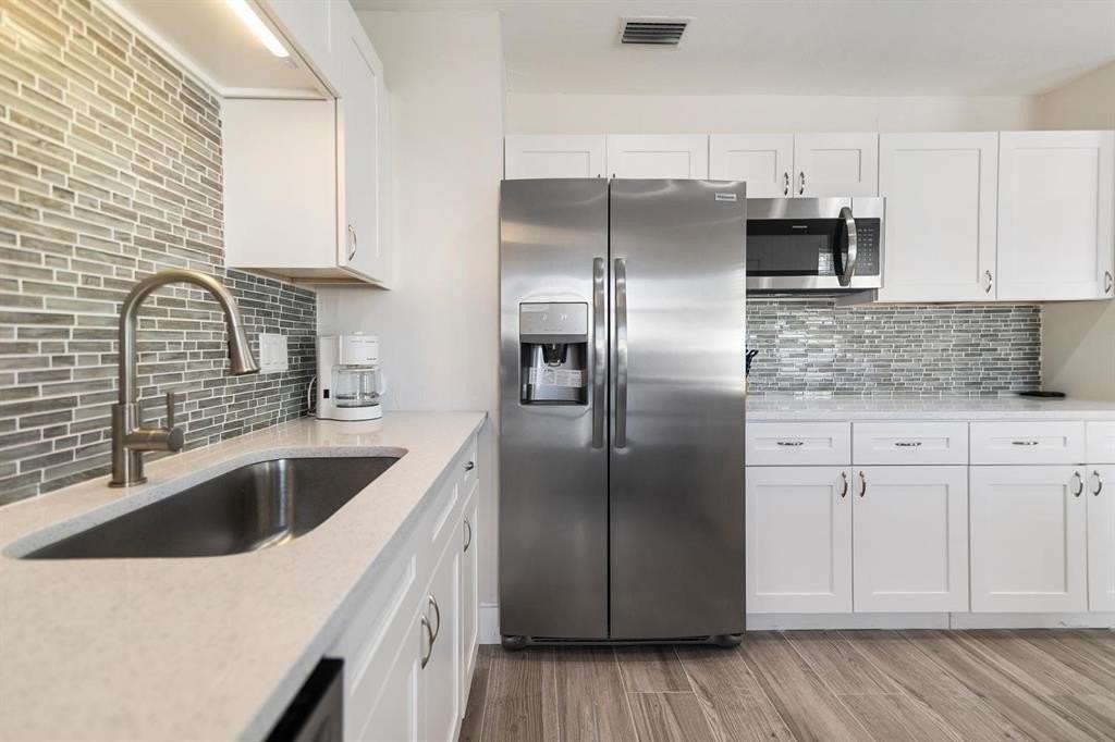 2501 Ne 12th St - Photo 2 of 29