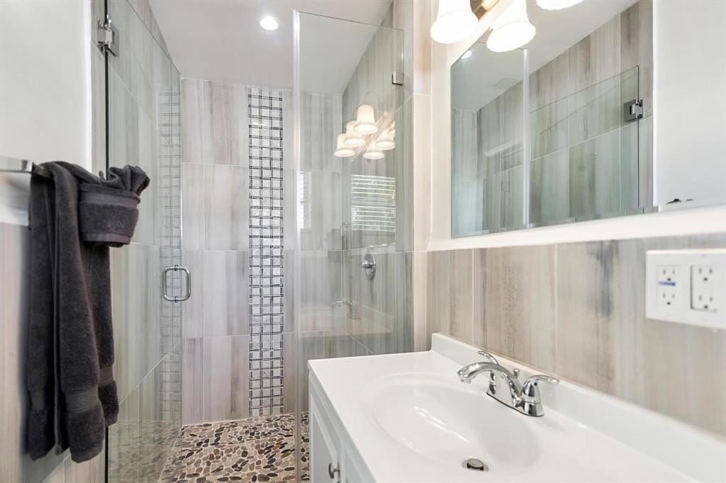 2501 Ne 12th St - Photo 7 of 29