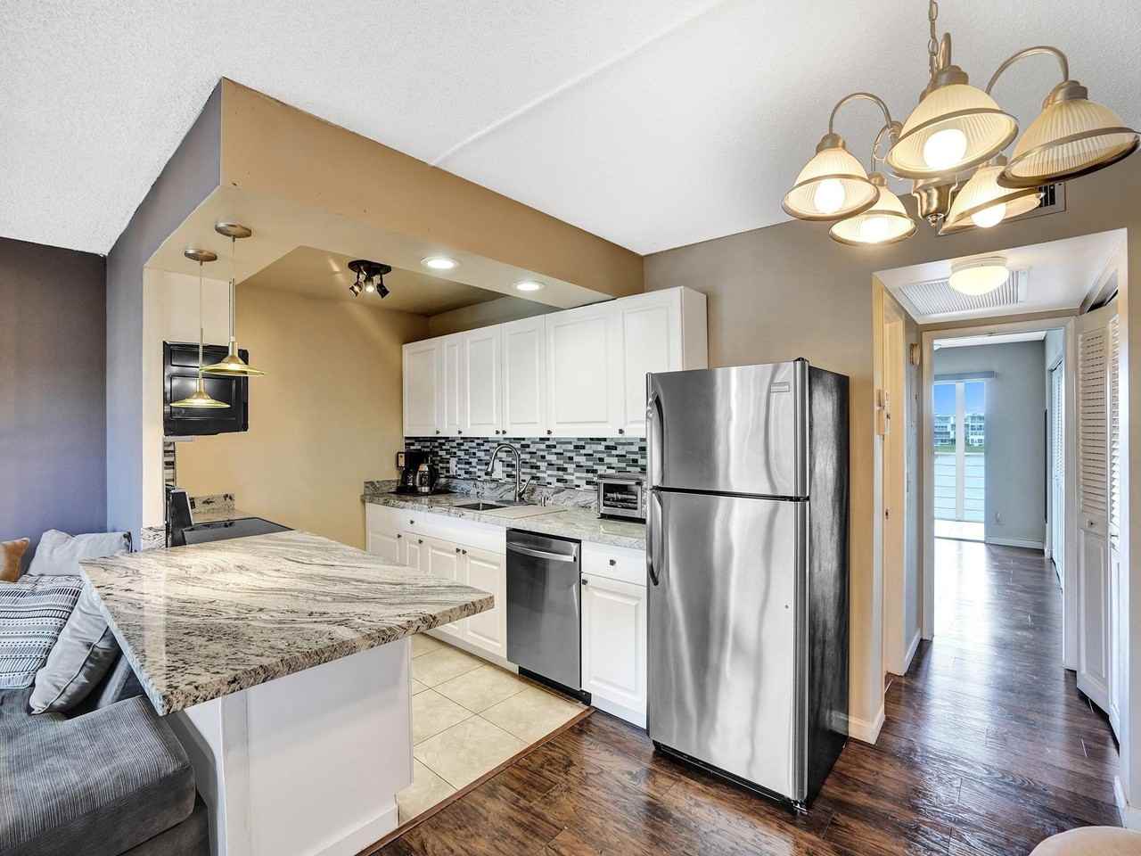 3014 Cornwall A - Photo 5 of 40