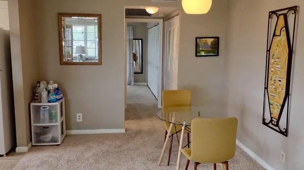 226 Windsor J - Photo 6 of 23