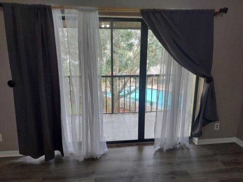 202 Foxtail Dr #F3 - Photo 2 of 15