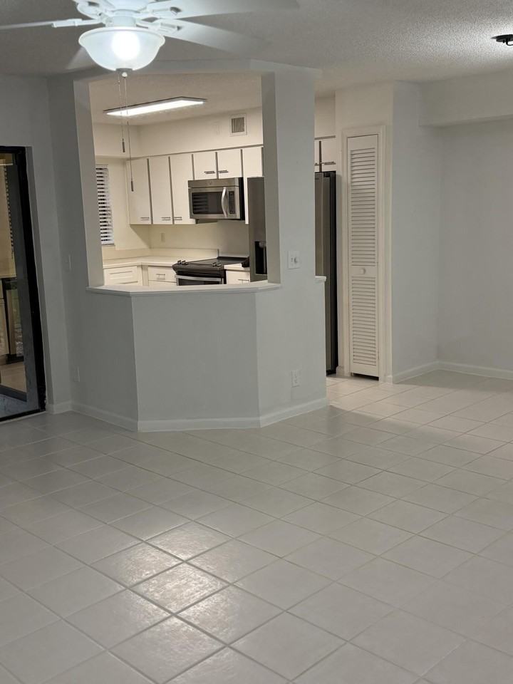 17340 Boca Club Blvd - Photo 7 of 24