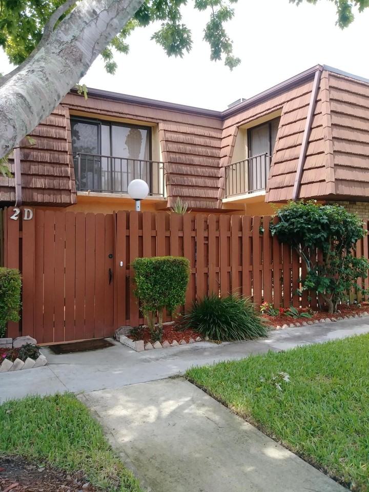 1302 Nebraska Ave #3D - Photo 2 of 3