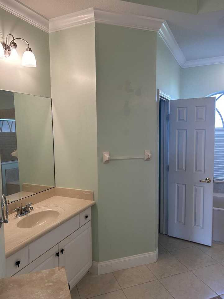 6619 Nw Omega Rd - Photo 5 of 14