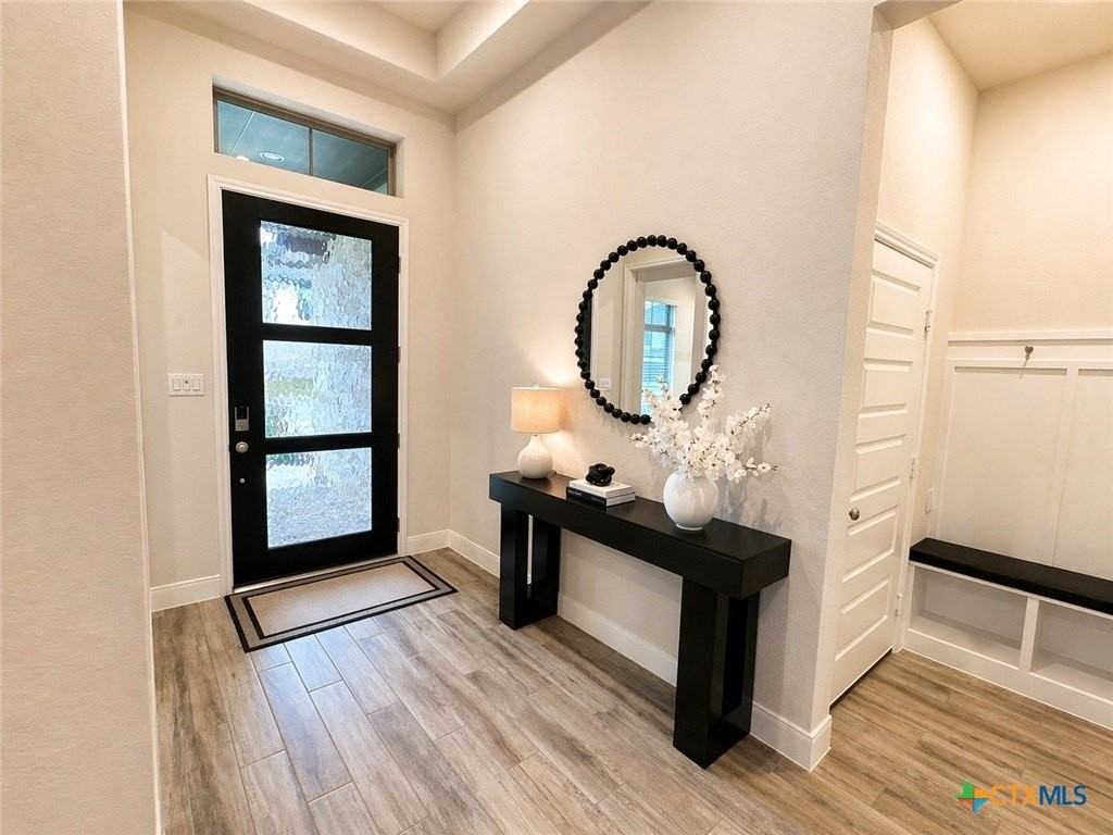 1841 Windward Way - Photo 3 of 25