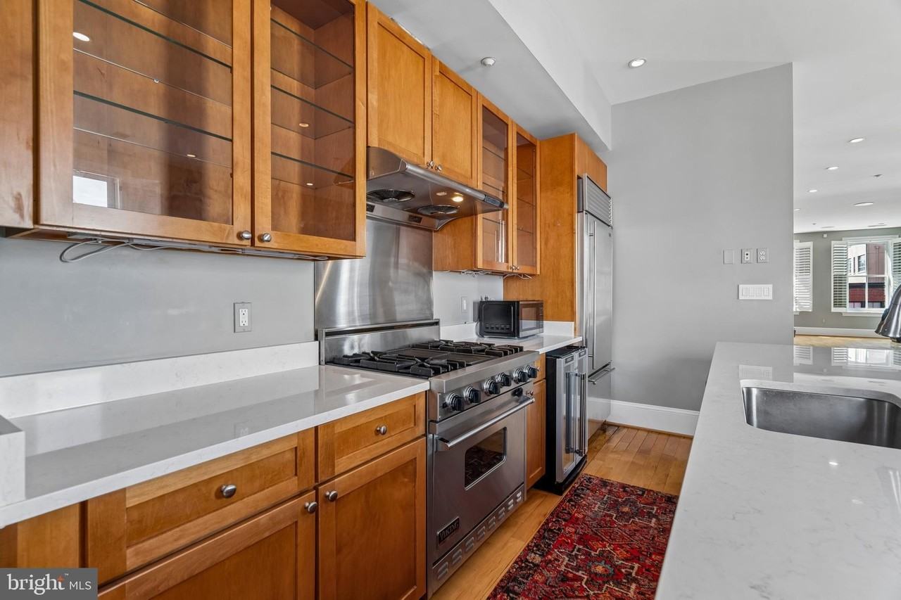 1343 Q St Nw #B - Photo 6 of 46