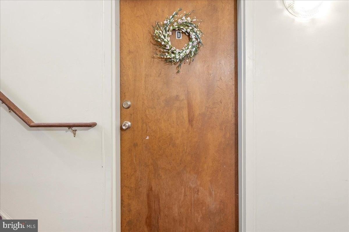 1701 Mount Washington Ct #D - Photo 4 of 12