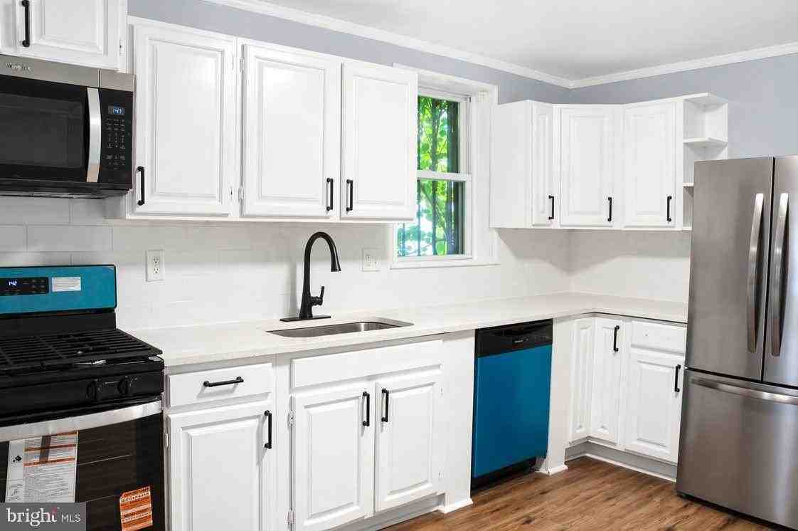 2609 Lauretta Ave - Photo 5 of 20