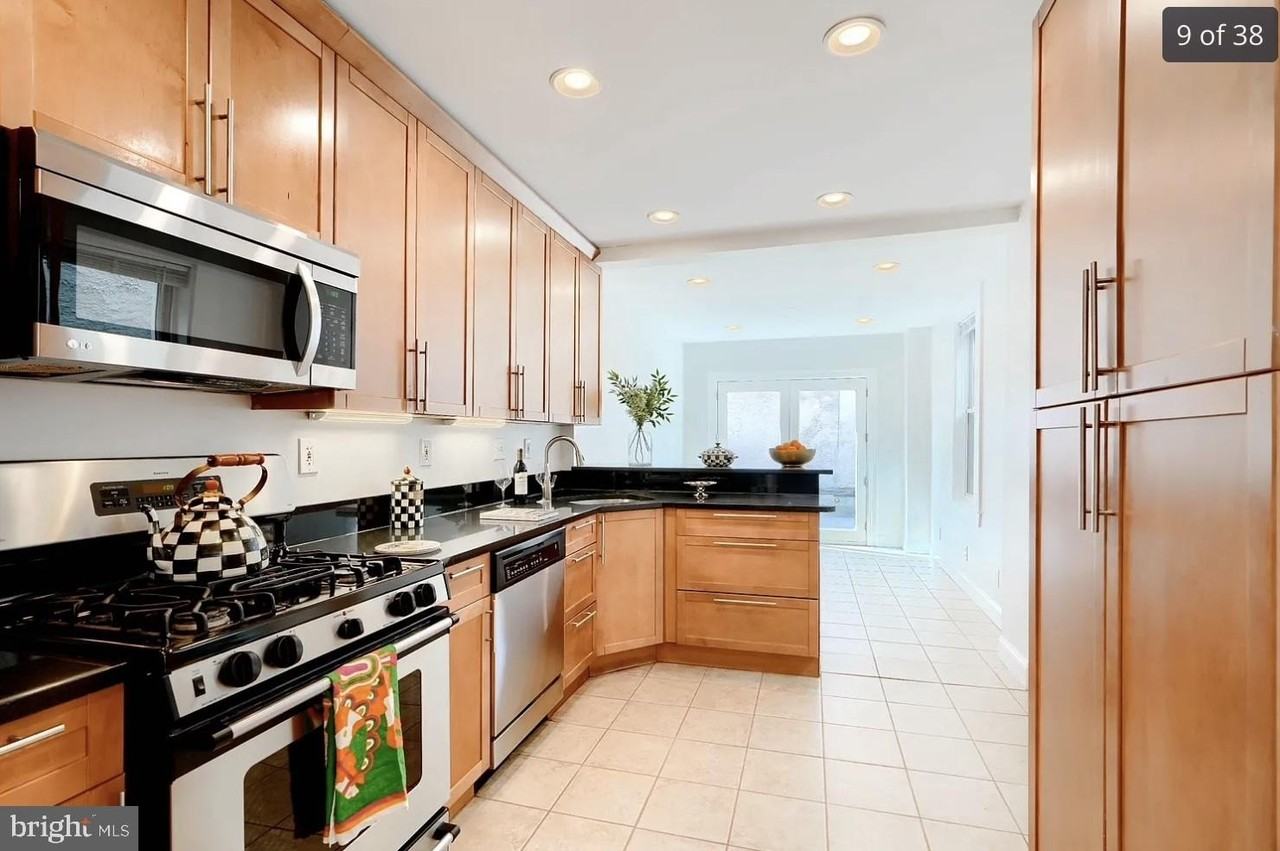 1026 Riverside Ave - Photo 2 of 30