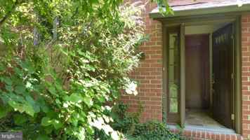 featured image of 8209 Ruxton Crossing Ct