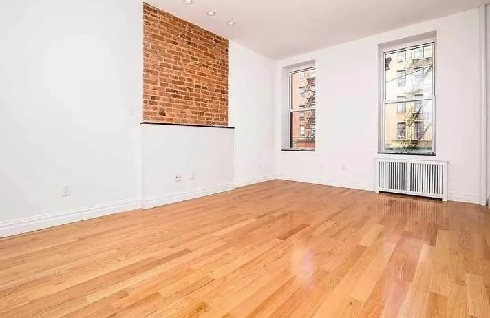 691 9th Ave - Photo 5 of 6