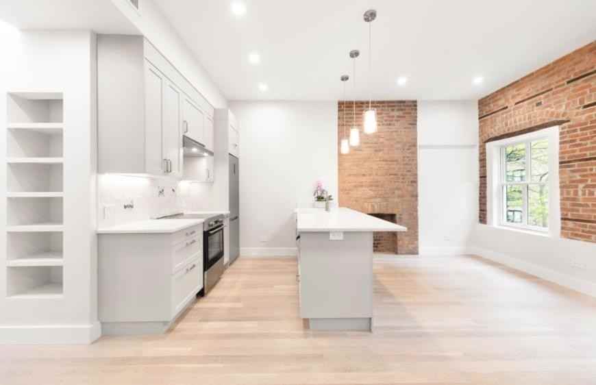 147 E 18th St - Photo 3 of 9