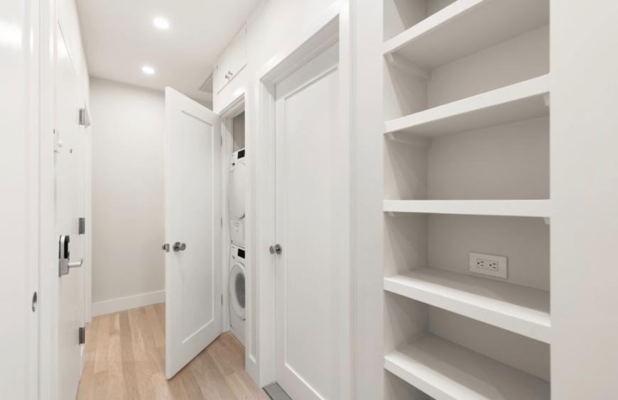 147 E 18th St - Photo 7 of 9