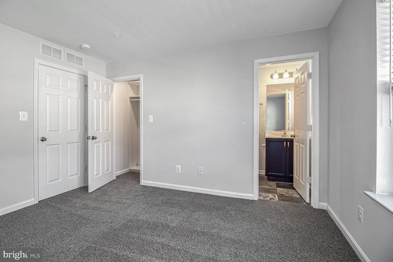 1057 Flint Ct - Photo 4 of 14