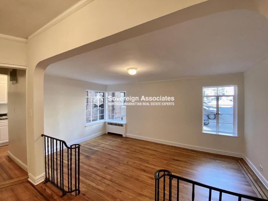 135 W 225th St