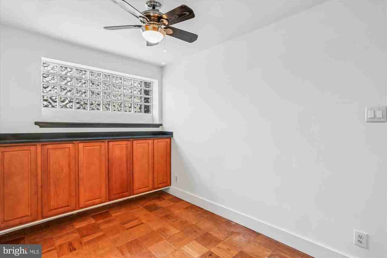 921 Prospect St #1 - Photo 7 of 50