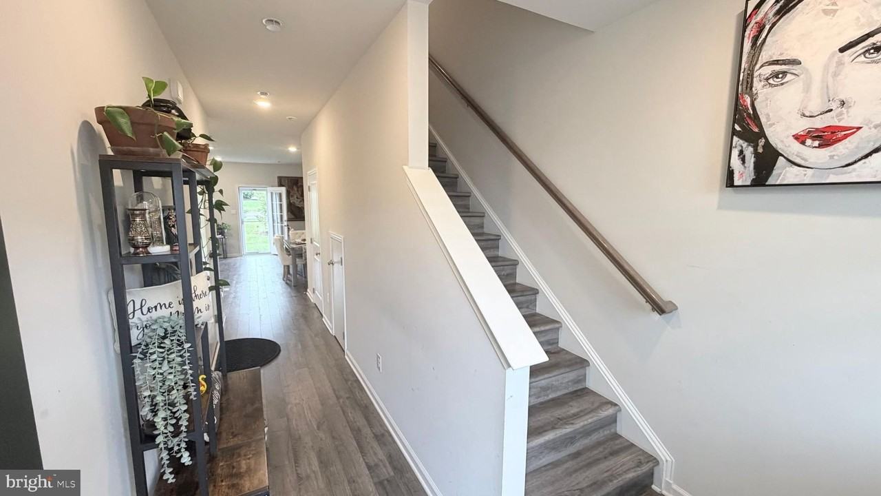 20 Nelsons Way - Photo 3 of 23