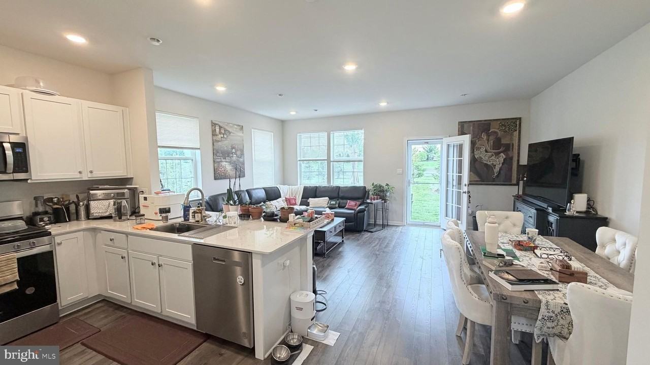 20 Nelsons Way - Photo 6 of 23