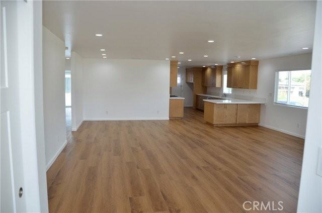 3605 W 181st St - Photo 4 of 8