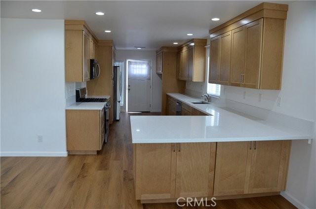 3605 W 181st St - Photo 6 of 8