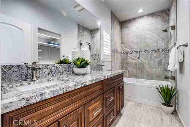 315 Flint Ave - Photo 7 of 8