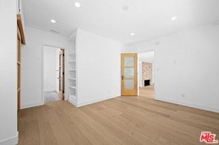 435 Dalehurst Ave - Photo 5 of 8