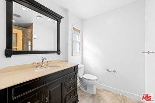 435 Dalehurst Ave - Photo 6 of 8