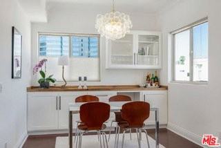 1316 Amherst Ave #402 - Photo 5 of 8