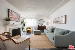 1916 W 94th St - Photo 2 of 8