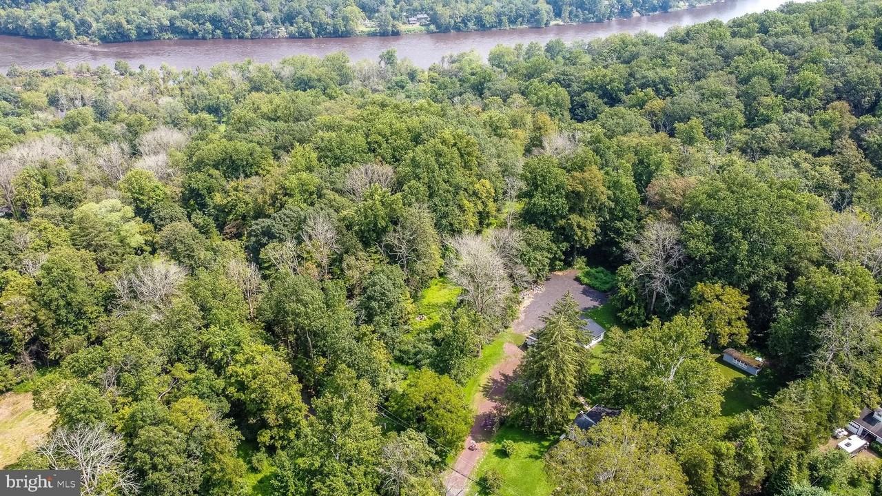 7340 Ferry Rd - Photo 2 of 31