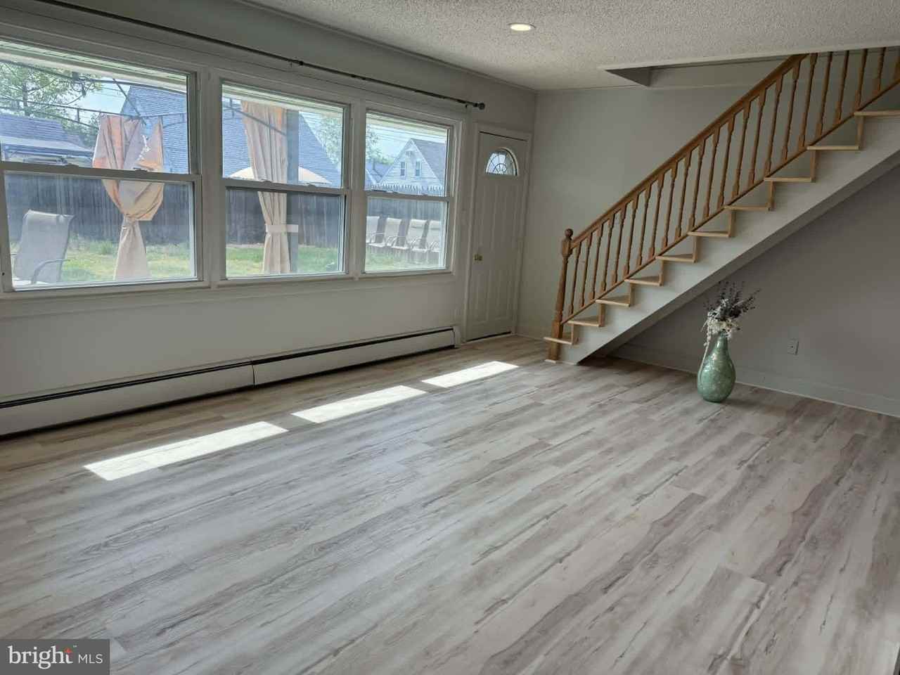 5 Nickelhill Ln - Photo 3 of 36