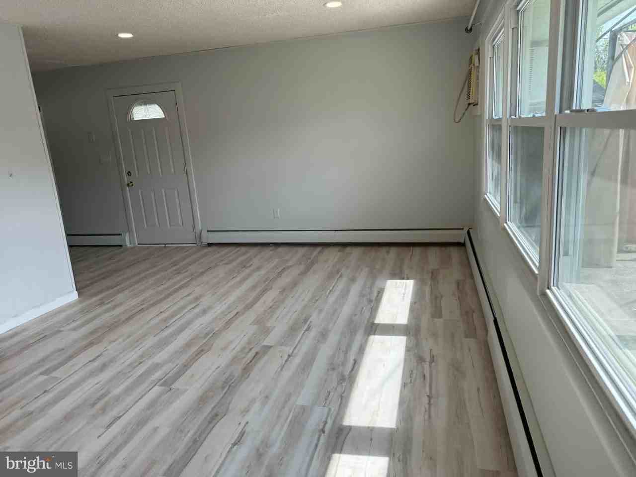 5 Nickelhill Ln - Photo 5 of 36