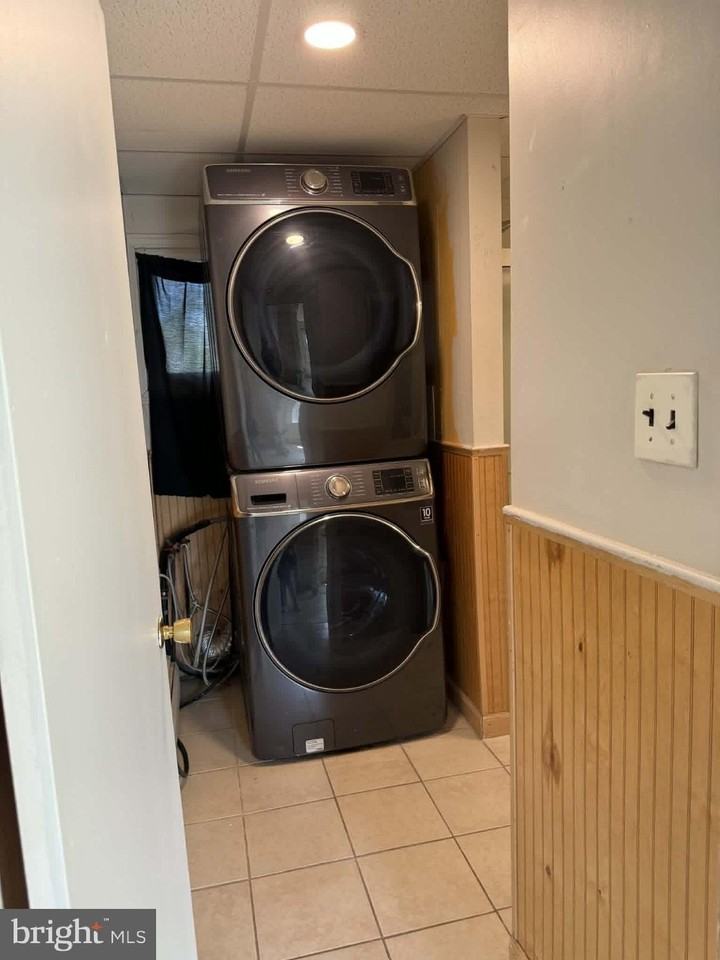 5 Nickelhill Ln - Photo 7 of 36