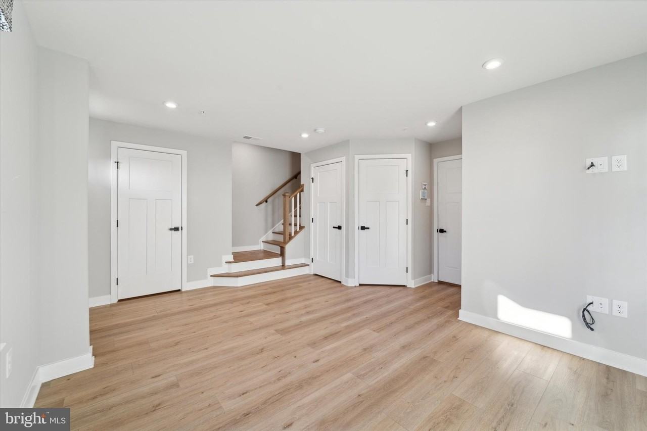 122 Arcadia Way - Photo 4 of 25