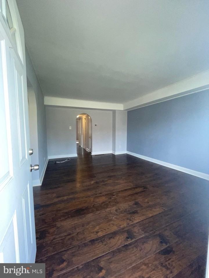 18 Greenhill Rd #A - Photo 2 of 17