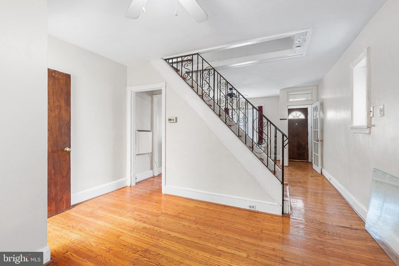 345 W Mount Pleasant Ave - Photo 6 of 28