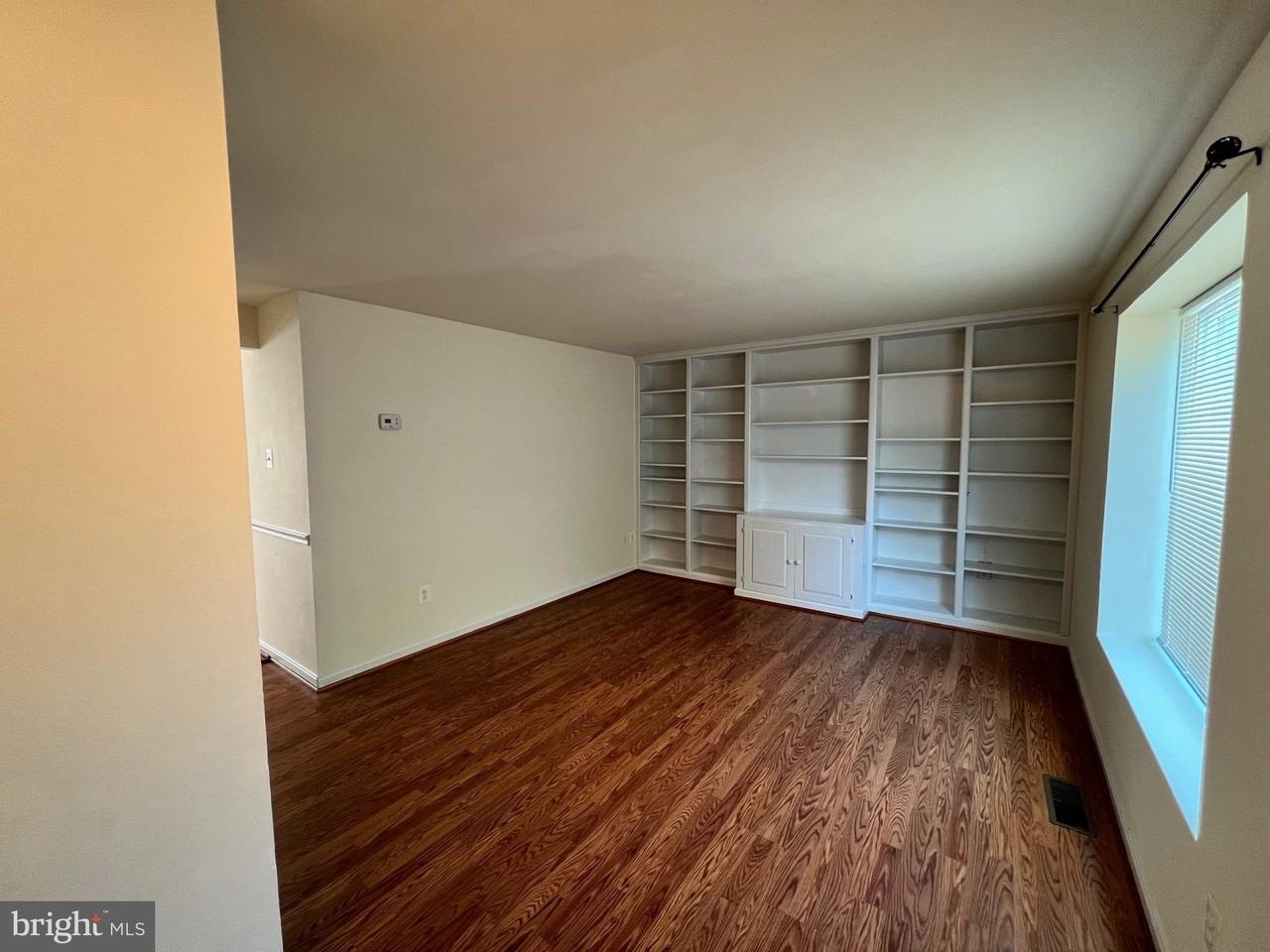 2922 Amberleigh Way - Photo 2 of 22