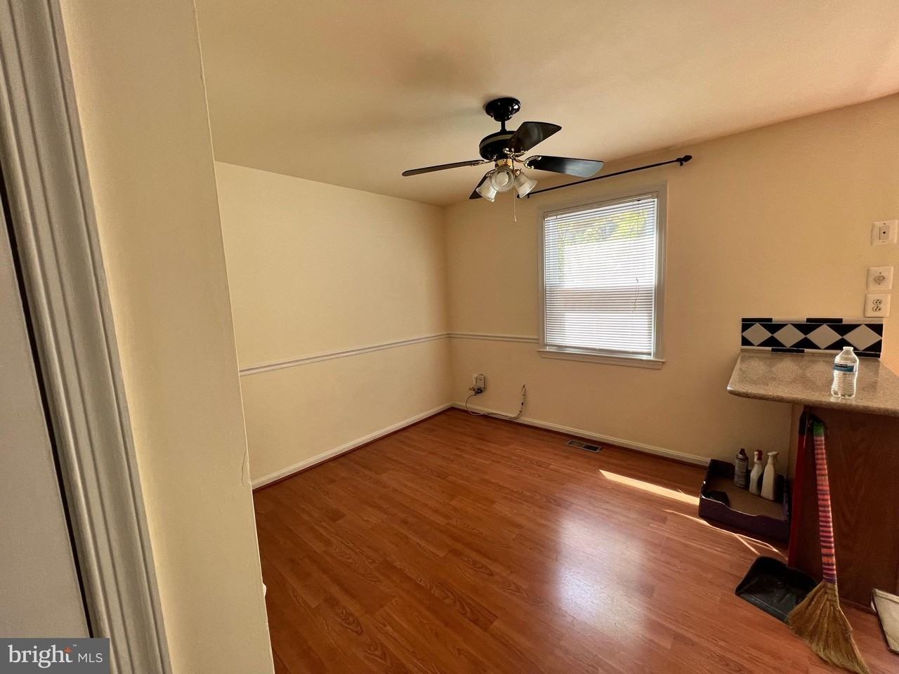 2922 Amberleigh Way - Photo 6 of 22