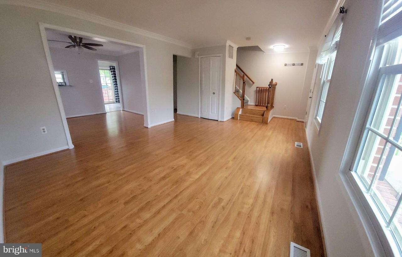 8949 Princeton Park Dr - Photo 3 of 22