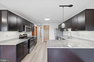 featured image of 443 Millwood Ave #4