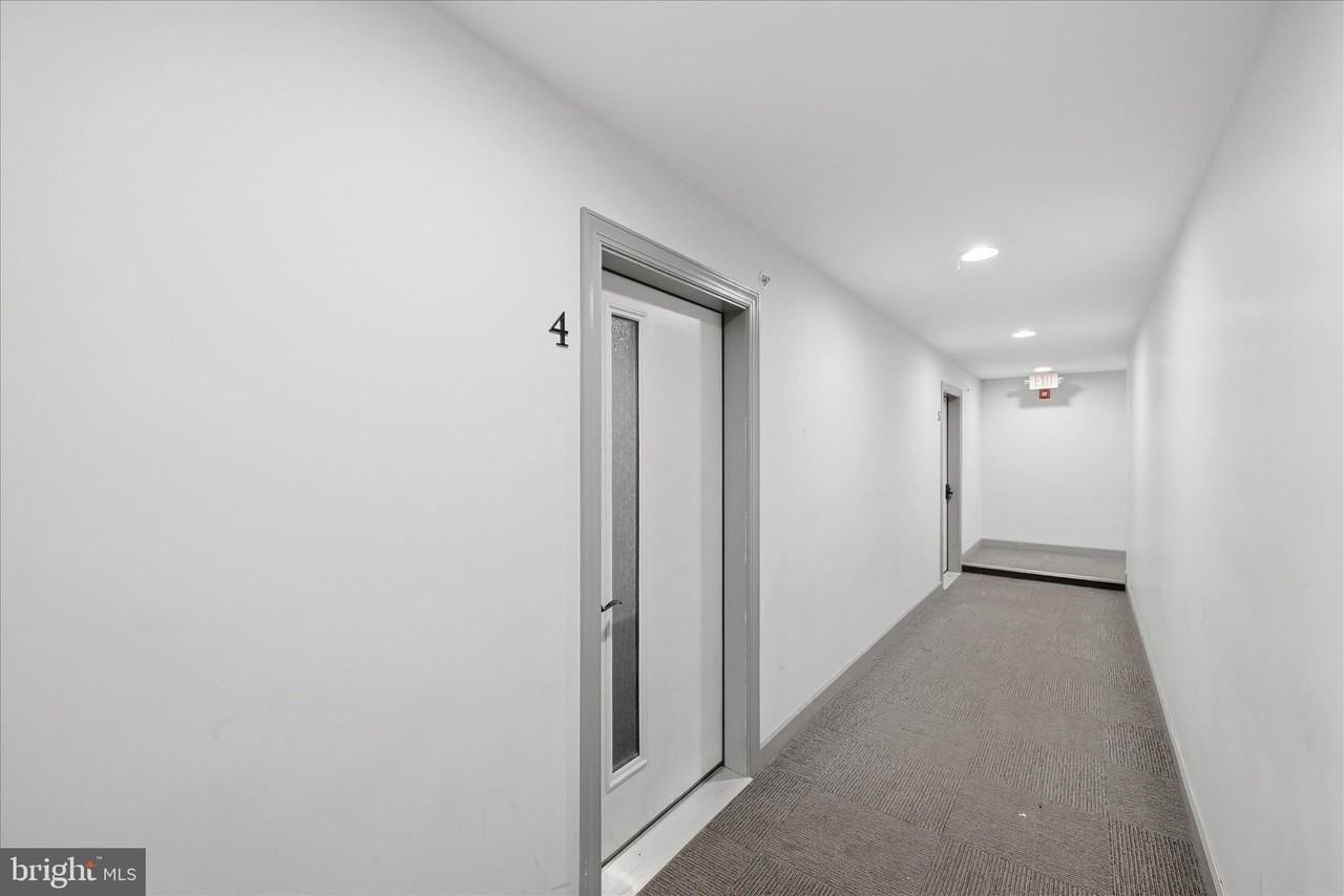 443 Millwood Ave #4 - Photo 5 of 15