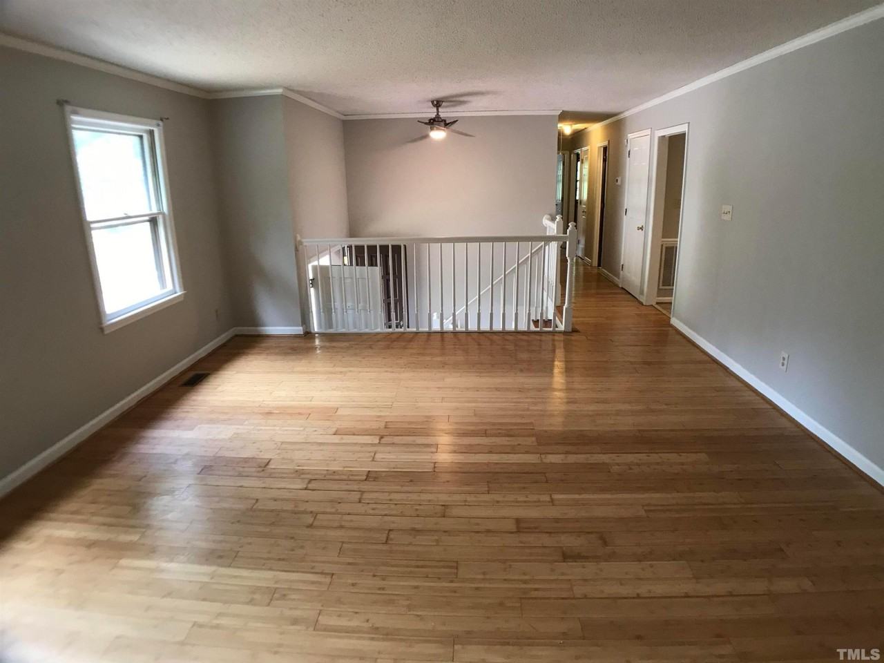 4004 Pepperton Dr - Photo 4 of 21