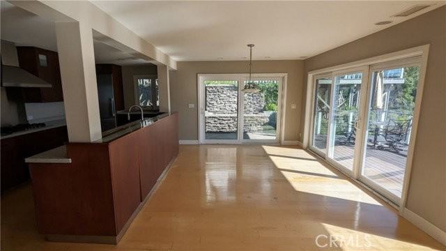 661 Nyes Pl - Photo 6 of 8