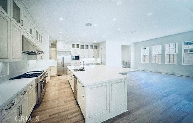 17302 Eucalyptus Ln - Photo 3 of 8