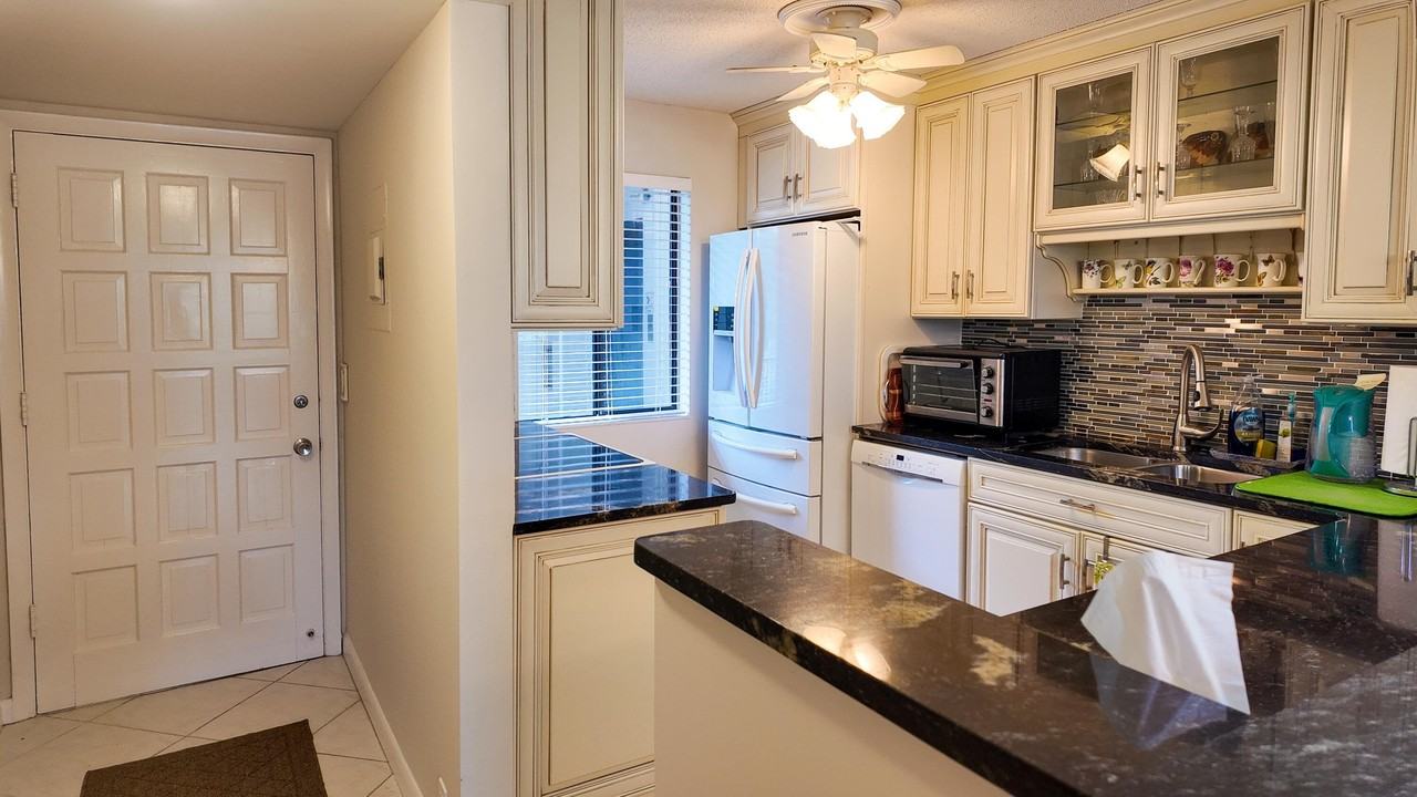 4822 Esedra Ct #205 - Photo 3 of 22