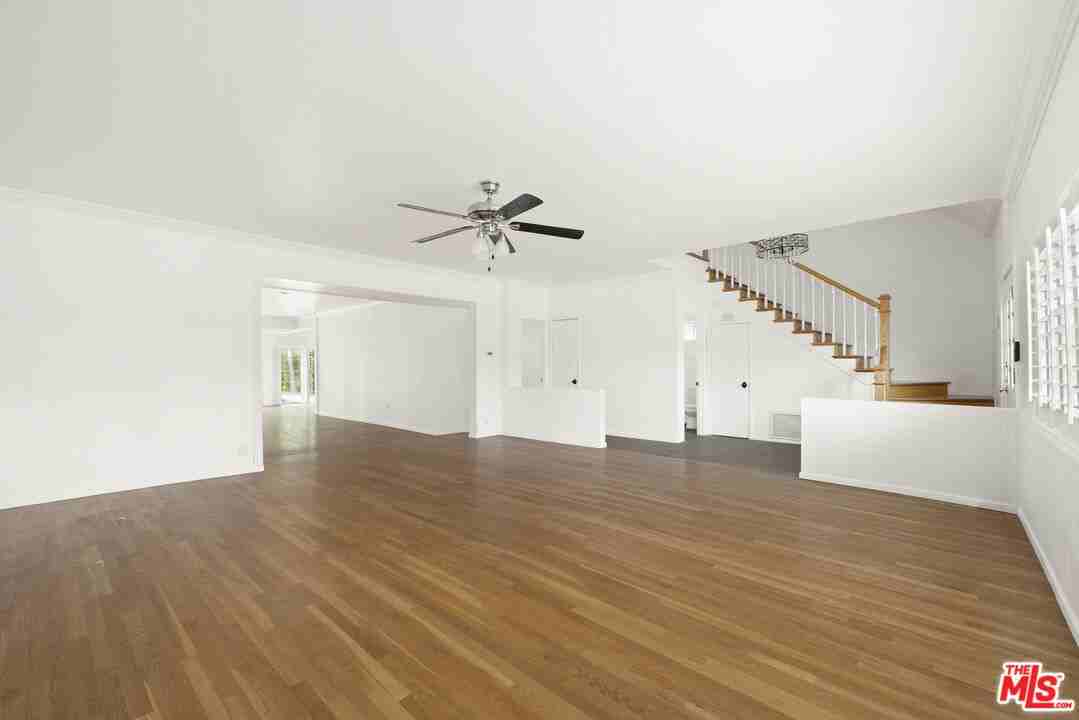 4309 Gentry Ave - Photo 7 of 8