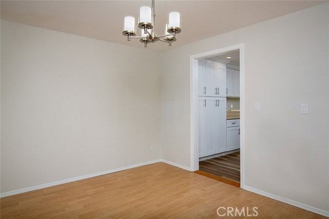 402 El Centro St - Photo 6 of 8