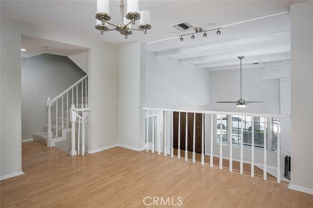 402 El Centro St - Photo 7 of 8