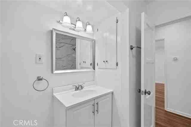 3820 Orangedale Ave - Photo 3 of 8