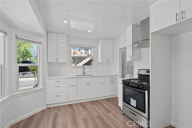 3820 Orangedale Ave - Photo 5 of 8